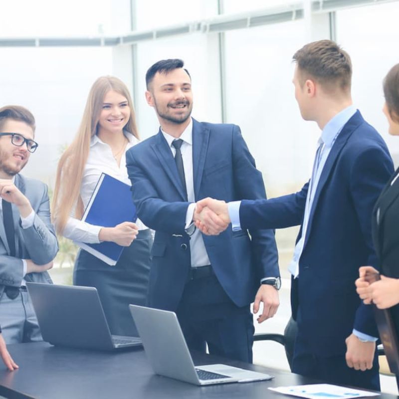 Tư vấn và hỗ trợ chuyên nghiệp