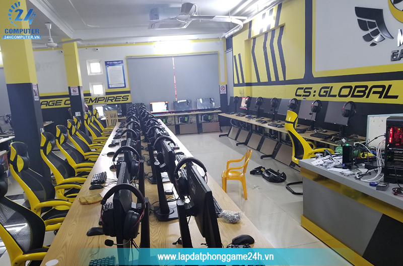 Phòng máy với linh kiện cao cấp