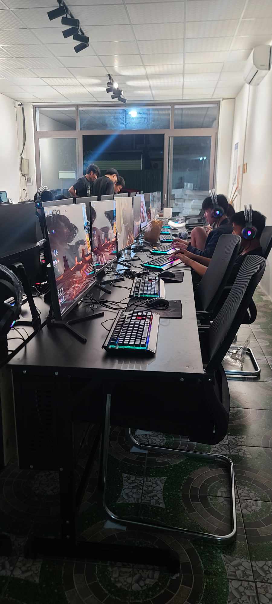 Thi công lắp đặt HD Gaming 30 máy máy tại  Đông Anh - Hà Nội