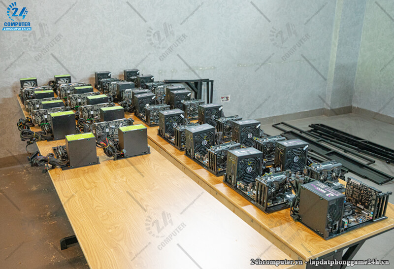 Những bộ linh kiện được 24H Computer chuẩn bị sẵn để lên dàn cho anh chủ
