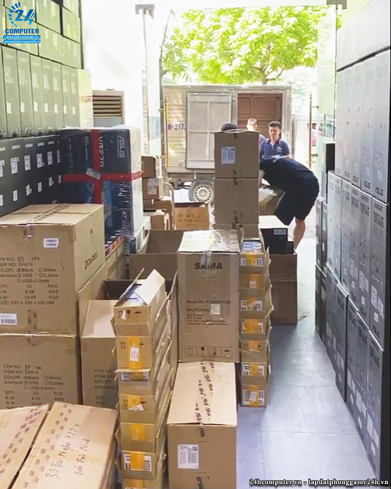 Vận chuyển hàng từ kho 24H Computer đến phòng net tại Yên Hòa, Cầu Giấy